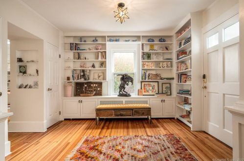 17 Crockett St, Norwalk CT  06853-1610 exterior