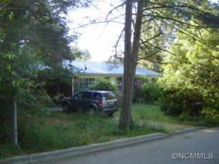 52 Lincoln Ave, Asheville, NC 28801-3823