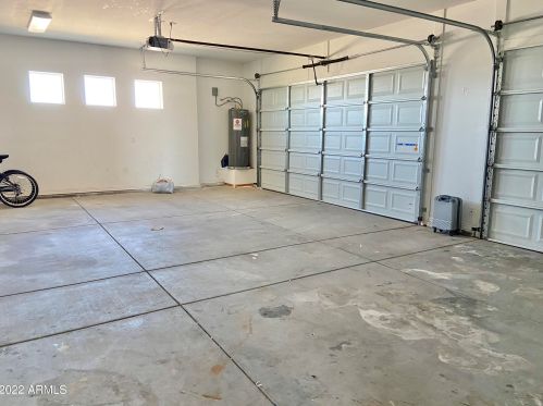 36843 Indian School Rd, Tonopah AZ  85354-8085 exterior