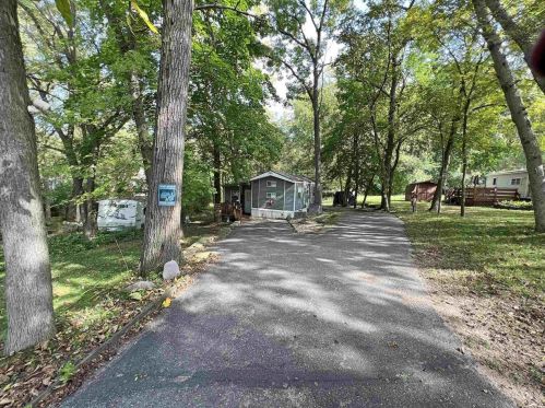 458 Aspen Way, Edgerton, WI