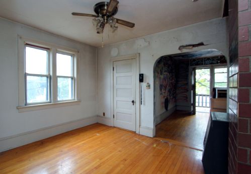 812 Burleigh St, Milwaukee WI 53222-4804 exterior