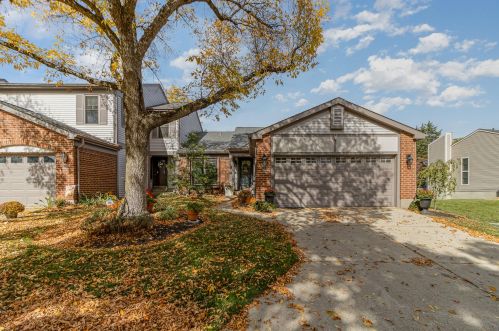 1574 Greens Edge Dr, Florence, KY 41042-1196