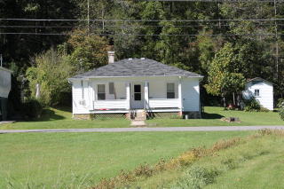 639 Upper Poore Vly Rd, Saltville VA  24370-3134 exterior