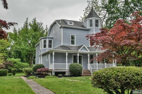 159 Irving St, Ridgewood NJ 07450-3319 exterior