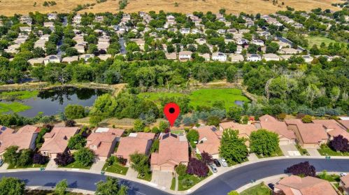 1000 Souza Dr, Folsom CA  95762-7550 exterior