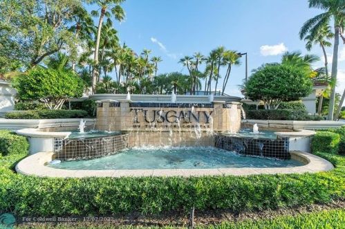 2415 Tuscany Way, Boynton Beach FL  33435-7809 exterior