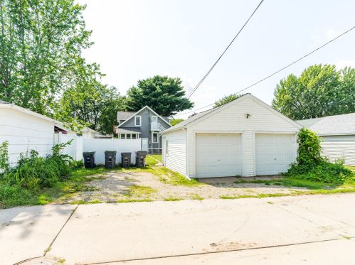 2106 Charles St, La Crosse WI  54603-2013 exterior