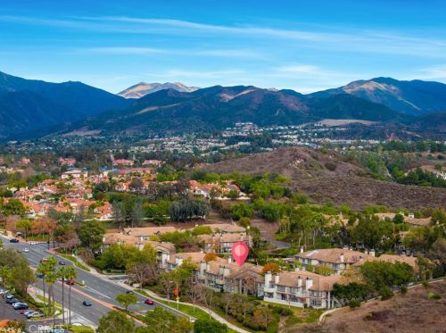 31 Santa Agatha, Trabuco Canyon, CA 92688-2428