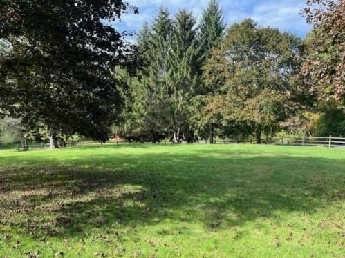 11 Hinterlands Dr, Rhinebeck NY  12572-2344 exterior