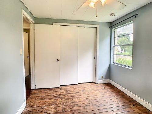 396 Collins St, Umatilla FL  32784-8387 exterior