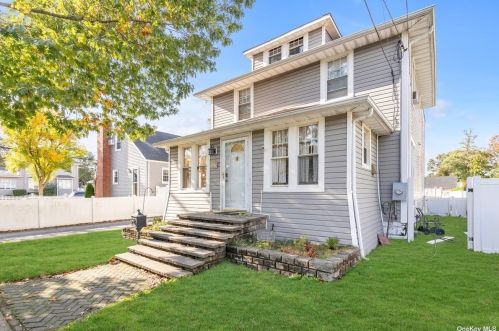 2773 Natta Blvd, North Bellmore, NY 11710-3253