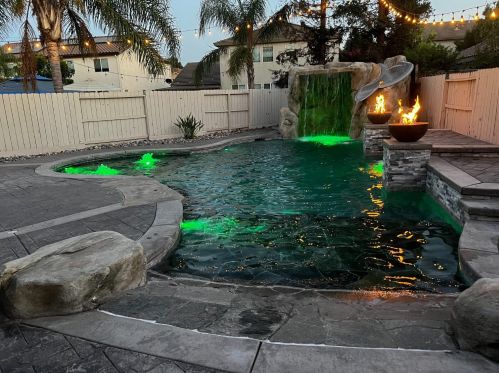 1305 Oak Leaf Cir, Valley Home CA 95361-2769 exterior