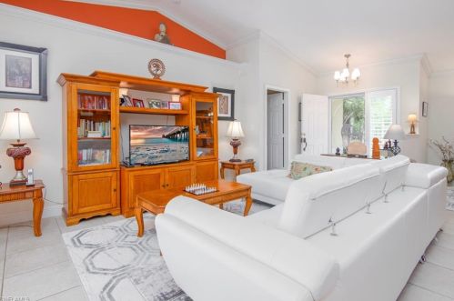 3130 Wilson Blvd, Naples, FL 34120-1345