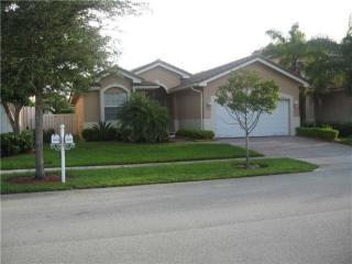 13728 32nd St, Hollywood FL  33027-3977 exterior