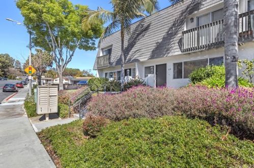 830 Stevens Ave, Solana Beach, CA 92075-2425