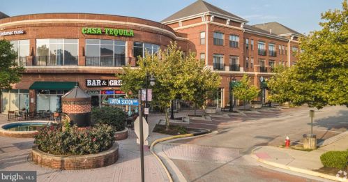 8932 Milford Haven Ct, Lorton VA  22079-4742 exterior