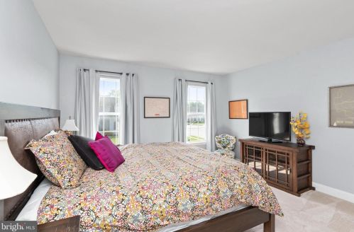 5915 Westover Dr, Navy Sup Dpt PA  17050-6871 exterior