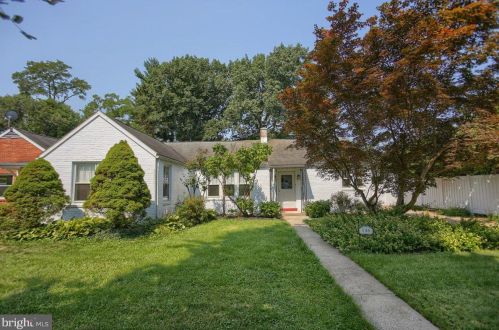 146 Park St, Carlisle, PA 17013-2231