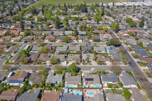 613 Mayflower St, Modesto CA  95356-1411 exterior