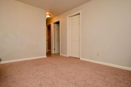 3508 Misty Creek Dr, Covington KY  41018-2627 exterior