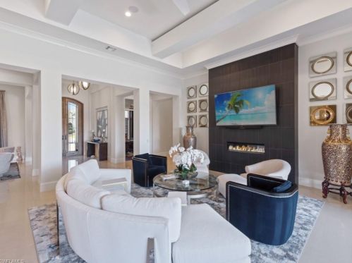 4252 Deephaven Ln, Naples FL  34119-8616 exterior