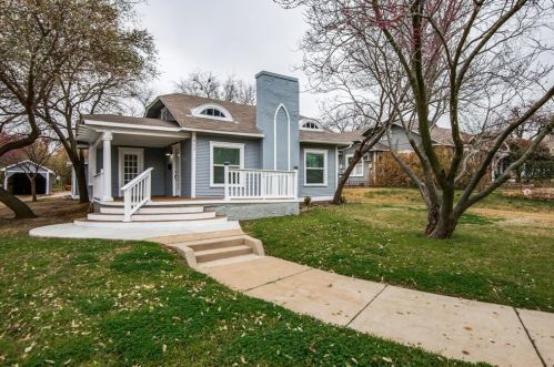 517 Parkway St, Denton, TX 76201-9078
