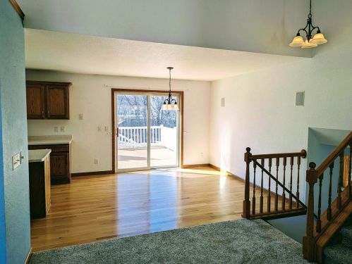 720 Glenwood Dr, Fond Du Lac, WI 54935-5486
