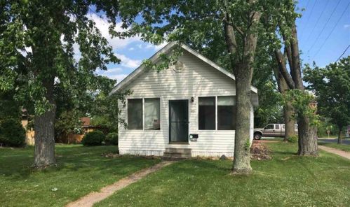 201 Ash Ave, Marshfield, WI 54449-2908