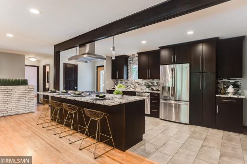 4940 Golden Valley Rd, Minneapolis, MN 55422-4109