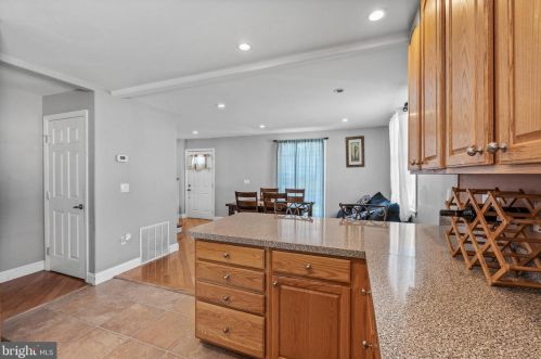 202 Lincoln Ave, Beverly NJ  08010-2130 exterior