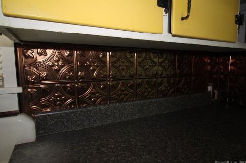 2071 Main St, Coventry CT  06238-2051 exterior