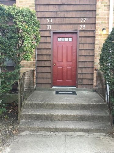 71 Acorn St, Bridgeport CT  06606-2263 exterior