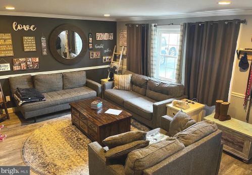3110 Foulk Rd, Boothwyn, PA 19060-2002
