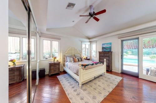 22926 Wrencrest Dr, Calabasas CA  91302-1866 exterior