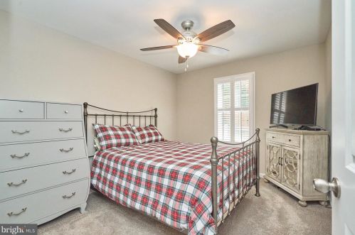 1201 Happy Ridge Dr, Front Royal VA  22630 exterior