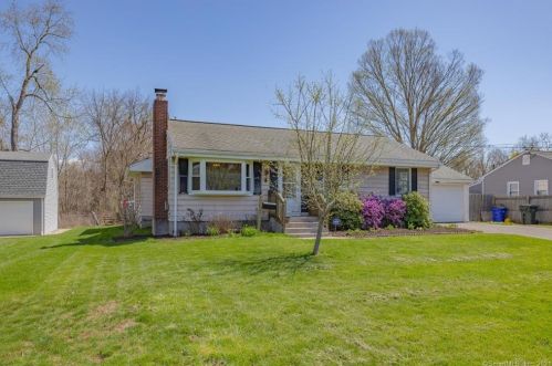 20 Anthony St, Windsor Locks, CT 06096-2406