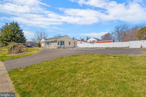 1506 Sycamore Ave, Willow Grove, PA 19090-1022