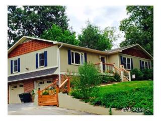 618 Penland St, Clyde, NC 28721-7562