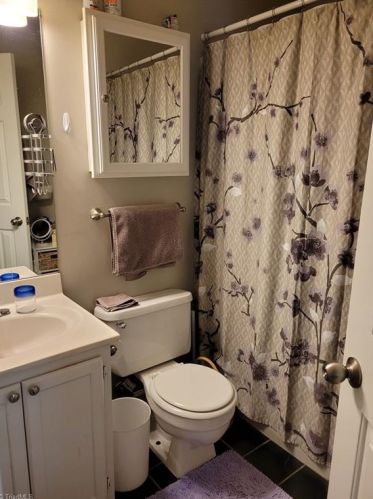 29 Cedar Knoll Dr, Greensboro NC  27407-5837 exterior