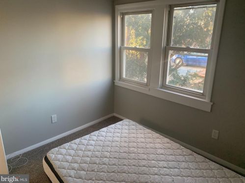 27 Wood St, West Deptford NJ  08066-1444 exterior