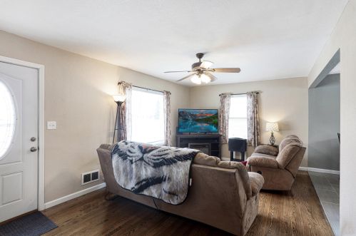 4127 31st Ave, Kenosha, WI 53144-1910