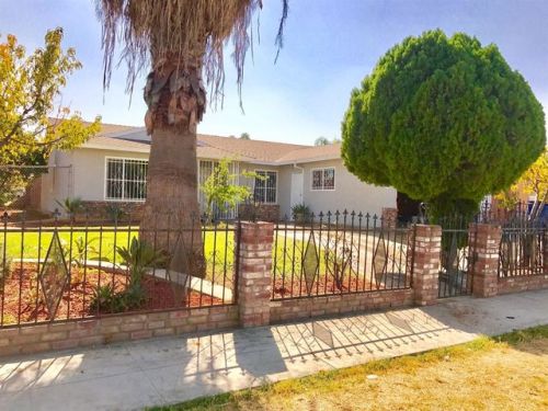 4676 Belgravia Ave, Fresno, CA 93725-1106