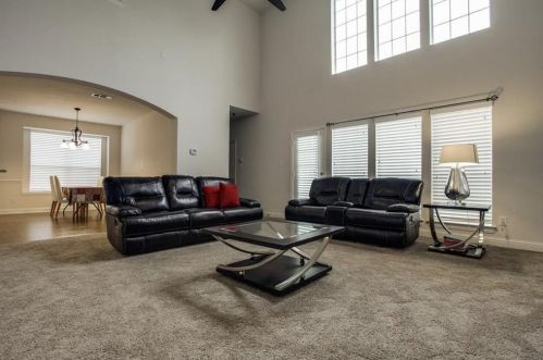 121 Devenshire Dr, Plano TX  75094-4234 exterior