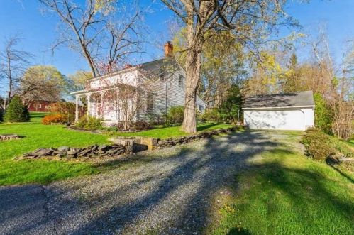 11 Main St, Poughquag, NY 12570-5627