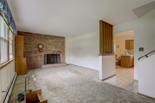 11315 Glenbrook Ln, Thiensville WI  53092-3113 exterior