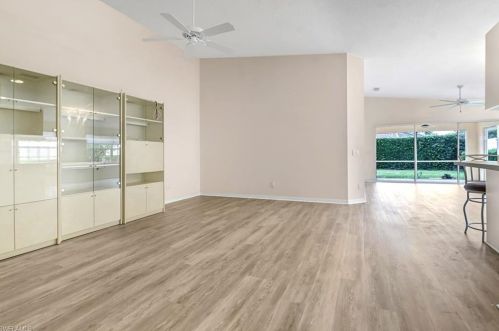 5727 Drummond Way, Naples FL  34119-9524 exterior