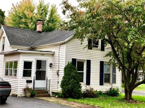 1033 Gill St, Watertown, NY 13601-2913