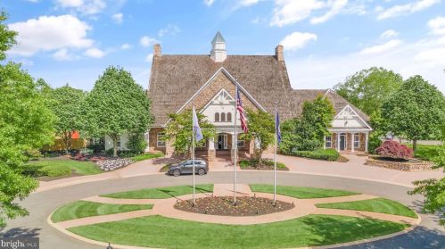 6352 Cullen Pl, Haymarket VA  20169-5400 exterior