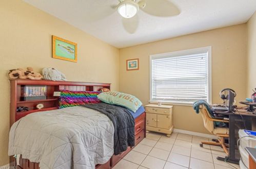 3471 Papaya St, Saint James City FL  33956-2573 exterior