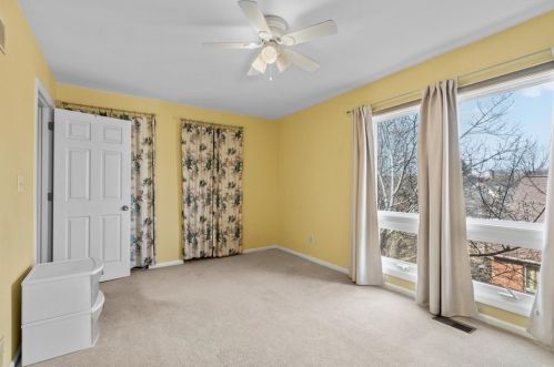 2 Graham Pl, Pittsburgh PA  15232-1611 exterior